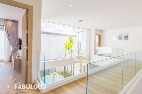 Villa in Phuket, Thailand 3 bedrooms № 124361 - photo 15