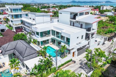 Villa in Rawai, Thailand 4 bedrooms № 124359 - photo 23