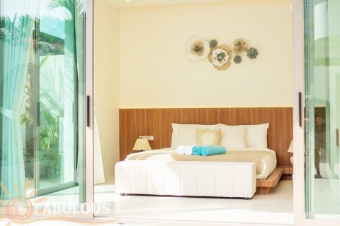 Villa in Rawai, Thailand 4 bedrooms № 124359 - photo 24