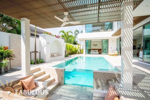 Villa in Rawai, Thailand 4 bedrooms № 124359 - photo 3