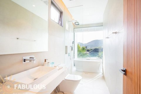 Villa in Rawai, Thailand 4 bedrooms № 124359 - photo 4