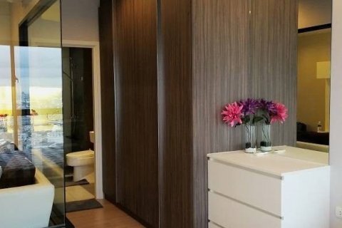 Студия в кондо в Кхлонг Сане, Бангкок, Таиланд № 142266 - фото 6