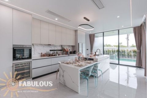 Вилла в Чалонге, Таиланд с 3 спальнями  № 81727 - фото 3