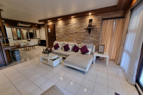 Condo in Kathu, Thailand, 2 bedrooms  № 141596 - photo 4