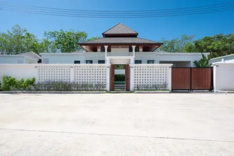 Villa in Phuket, Thailand 3 bedrooms № 107804 - photo 20