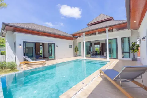 Villa in Phuket, Thailand 3 bedrooms № 107804 - photo 17