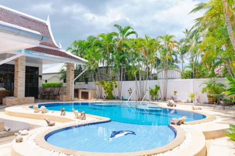 Вилла в Ча-аме, Таиланд с 4 спальнями  № 132574 - фото 3