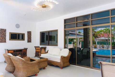 Вилла в Ча-аме, Таиланд с 4 спальнями  № 132574 - фото 6