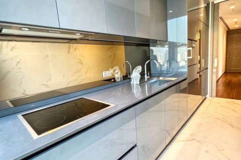 Condo in Bangkok, Thailand, 2 bedrooms  № 126655 - photo 5