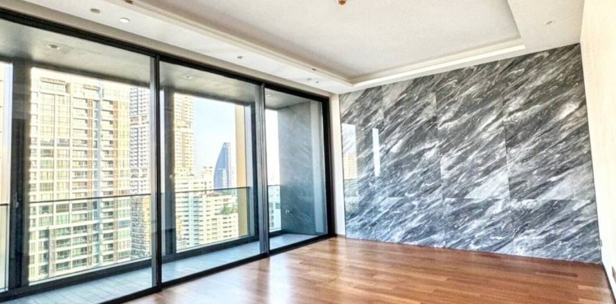 Condo in Bangkok, Thailand, 2 bedrooms  № 126655