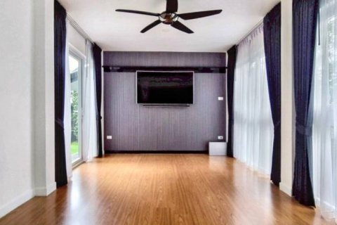 House in Pattaya, Thailand 3 bedrooms № 126654 - photo 4