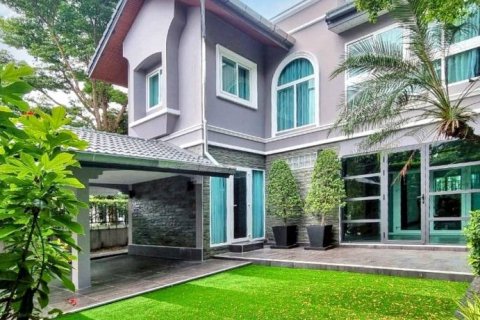 House in Pattaya, Thailand 3 bedrooms № 126654 - photo 1