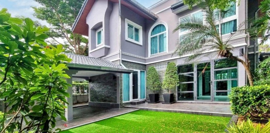 House in Pattaya, Thailand 3 bedrooms № 126654