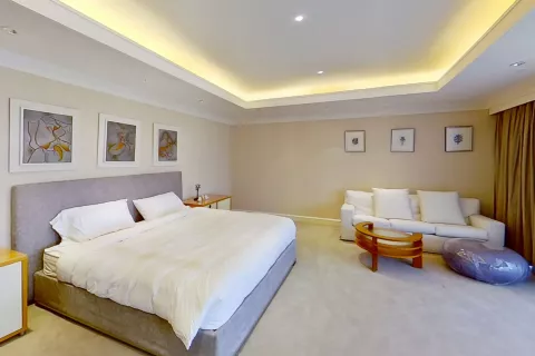 Penthouse in Watthana, Bangkok, Thailand 4 bedrooms № 141640 - photo 10