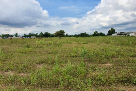 Land in Nakhon Ratchasima, Thailand 41424 sq.m. № 141668 - photo 4
