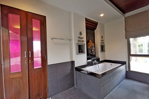 House in Pattaya, Thailand 4 bedrooms № 119488 - photo 29