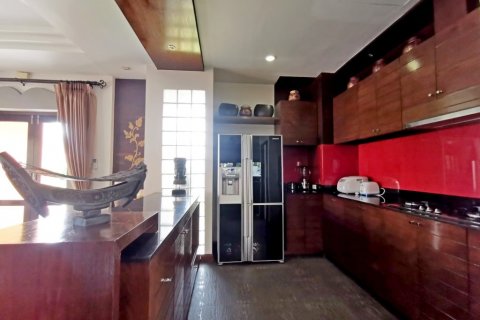 House in Pattaya, Thailand 4 bedrooms № 119488 - photo 11