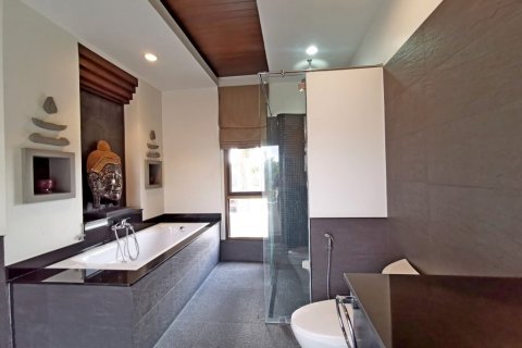 House in Pattaya, Thailand 4 bedrooms № 119488 - photo 30