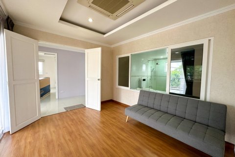 House in Pattaya, Thailand 5 bedrooms № 119493 - photo 22