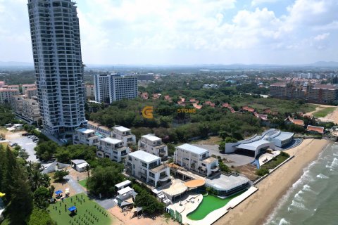 Studio in the Condo on Jomtien Beach, Pattaya, Thailand № 100292 - photo 1