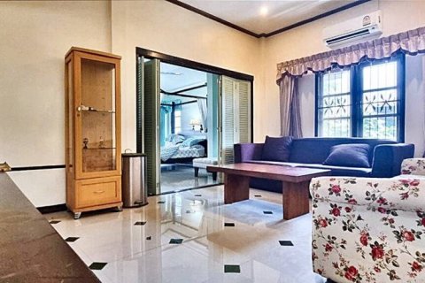 Дом в Саттахипе, Таиланд с 4 спальнями № 86617 - фото 2