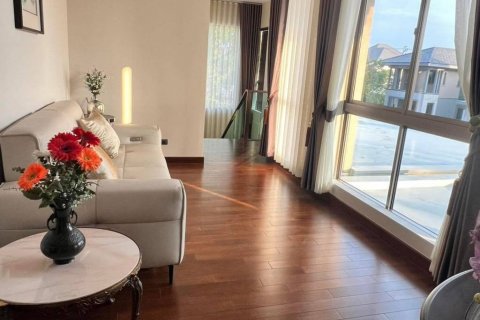 Дом в Бангкоке, Таиланд с 4 спальнями  № 125880 - фото 8