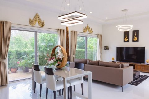 Villa in Hua Hin, Thailand 3 bedrooms № 125882 - photo 4