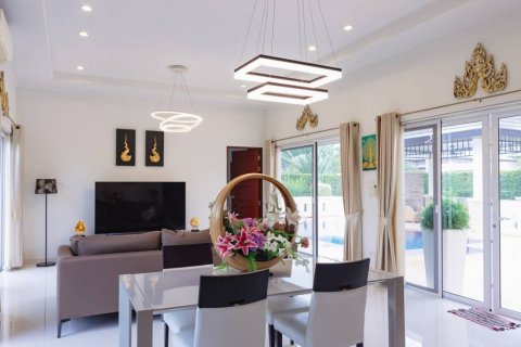 Villa in Hua Hin, Thailand 3 bedrooms № 125882 - photo 5