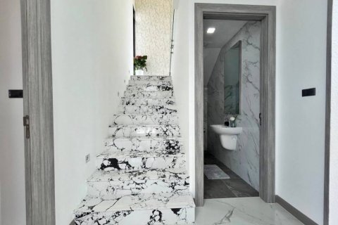 Villa in Bang Lamung, Thailand 4 bedrooms № 124659 - photo 10