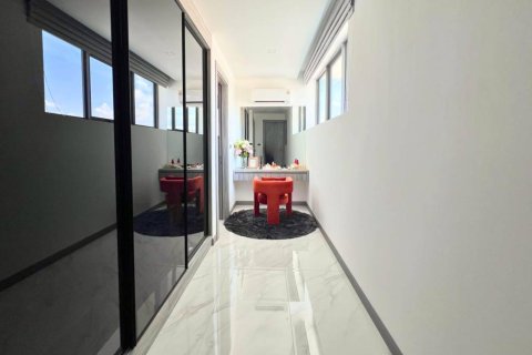 Вилла в Паттайе, Таиланд с 4 спальнями № 124659 - фото 9