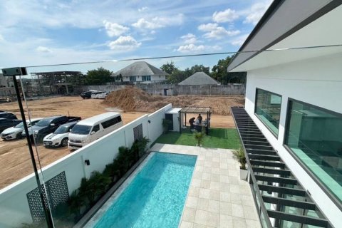 Villa à Bang Lamung, Thaïlande 4 chambres № 124662 - photo 1