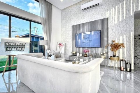 Вилла в Банг Ламунге, Таиланд с 3 спальнями  № 124658 - фото 1