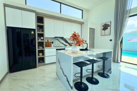 Villa in Pattaya, Thailand 3 bedrooms № 124656 - photo 8