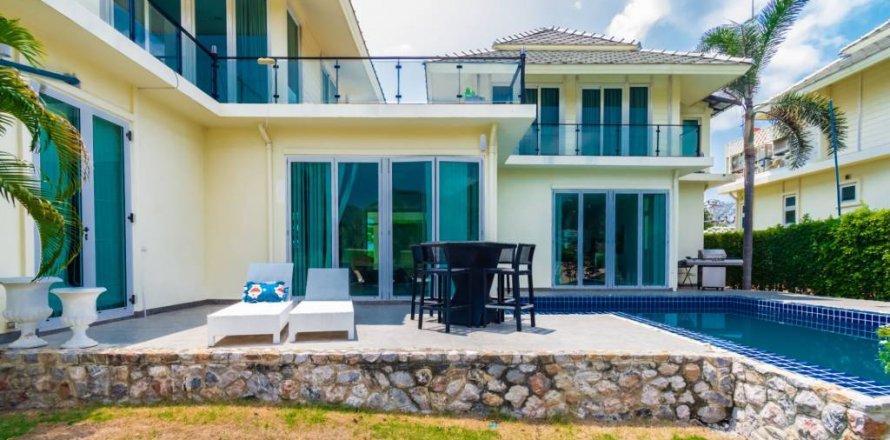 Вилла в Хуа Хине, Таиланд с 4 спальнями  № 85736