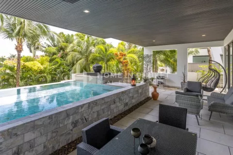 Кондоминиум с 2 спальнями в Банг Тао, Таиланд № 132040 - фото 1