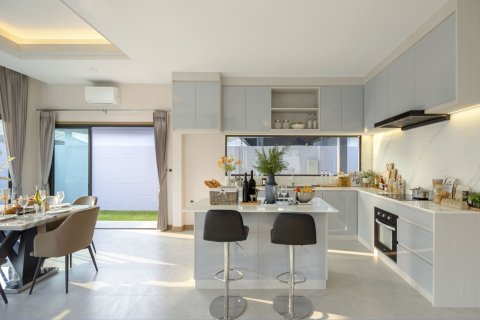 Villa in Pattaya, Thailand 3 bedrooms № 130466 - photo 20