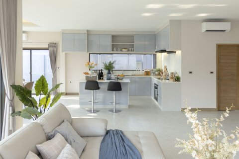 Villa in Pattaya, Thailand 3 bedrooms № 130466 - photo 11