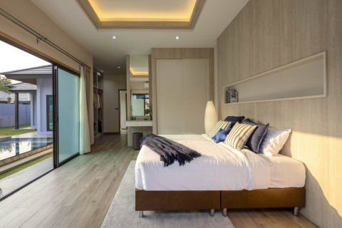 Villa in Pattaya, Thailand 3 bedrooms № 130466 - photo 9