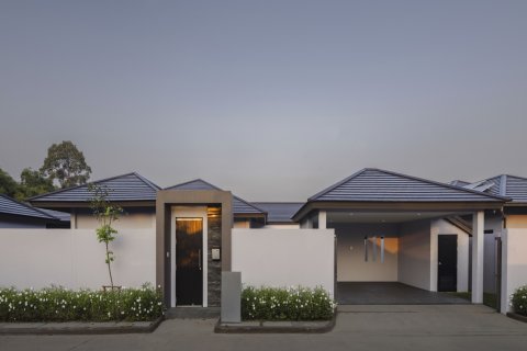 Villa in Pattaya, Thailand 3 bedrooms № 130466 - photo 4