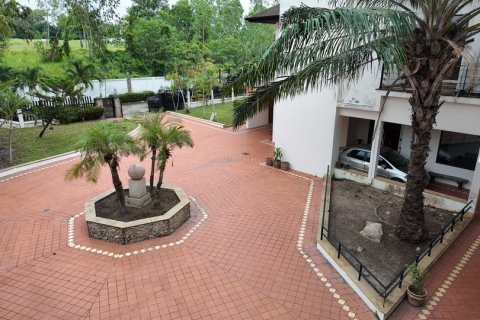 Villa in Pattaya, Thailand 6 bedrooms № 130467 - photo 22