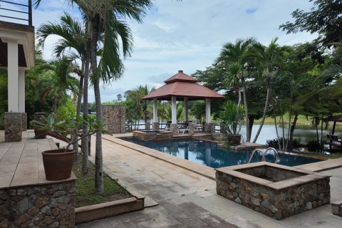 Villa in Pattaya, Thailand 6 bedrooms № 130467 - photo 21