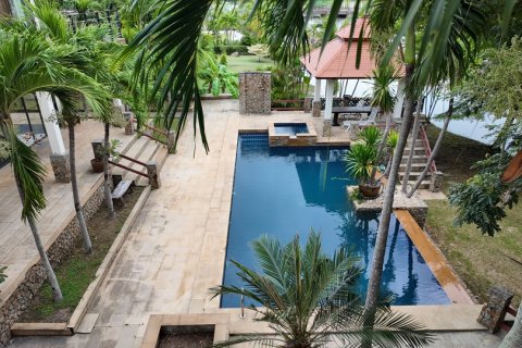 Villa in Pattaya, Thailand 6 bedrooms № 130467 - photo 5