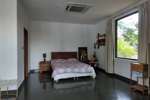 Villa in Pattaya, Thailand 6 bedrooms № 130467 - photo 10