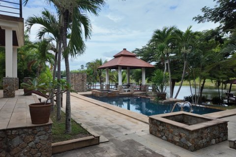 Villa in Pattaya, Thailand 6 bedrooms № 130467 - photo 21