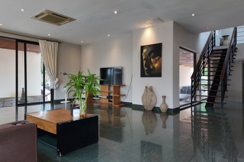 Villa in Pattaya, Thailand 6 bedrooms № 130467 - photo 9