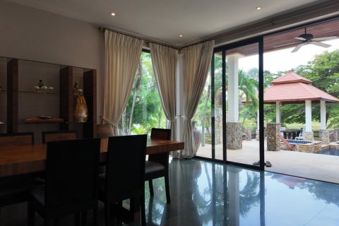 Villa à Pattaya, Thaïlande 6 chambres № 130467 - photo 8