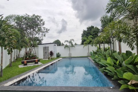 Villa in Pattaya, Thailand 3 bedrooms № 130468 - photo 4