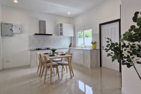 Villa in Pattaya, Thailand 3 bedrooms № 130468 - photo 10