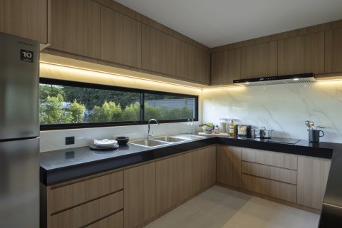 Villa in Pattaya, Thailand 4 bedrooms № 130464 - photo 10