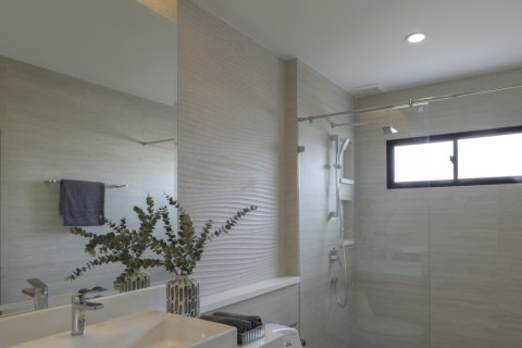 Villa in Pattaya, Thailand 4 bedrooms № 130464 - photo 18